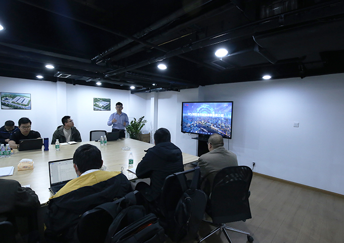 華盛興邦施工團(tuán)隊(duì)項(xiàng)目經(jīng)理進(jìn)行地坪專項(xiàng)知識培訓(xùn)